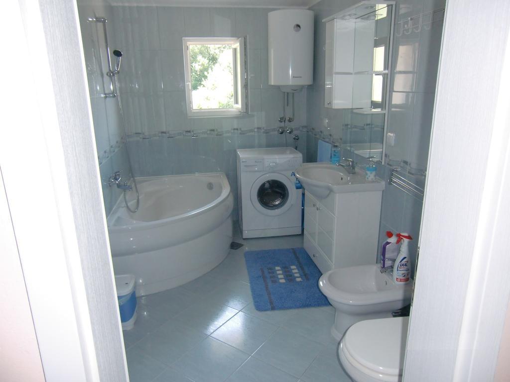 Apartment Villa Dobrijevic -Seljanovo Tivat Ruang foto